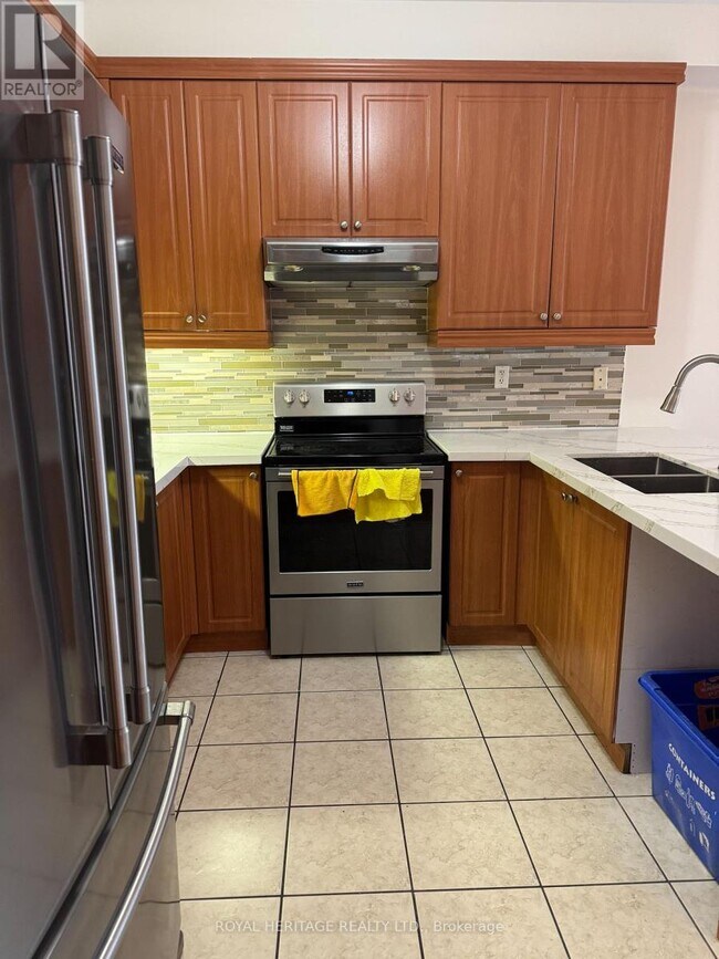 Photo - 49 Everingham Cir