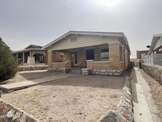 Photo - 3720 Chester Ave