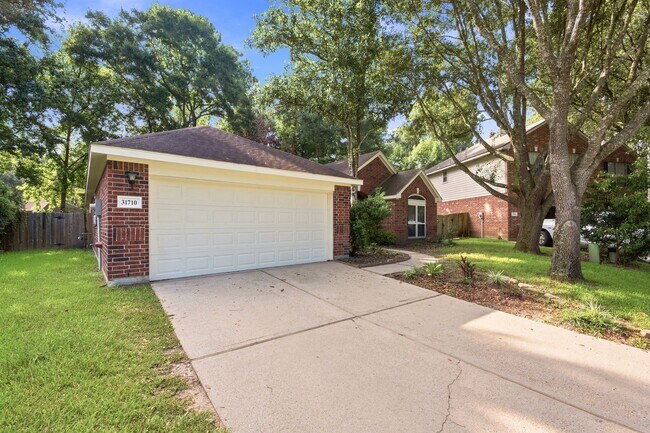Building Photo - 31710 Midlake Park