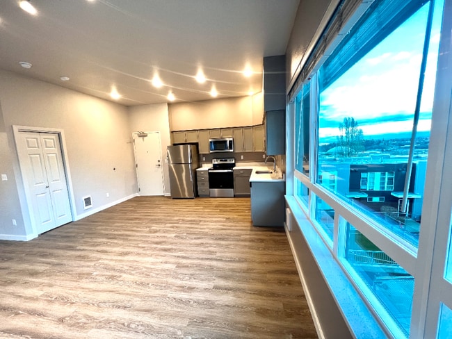 Photo - 2330 Yakima Ct Unidad E402