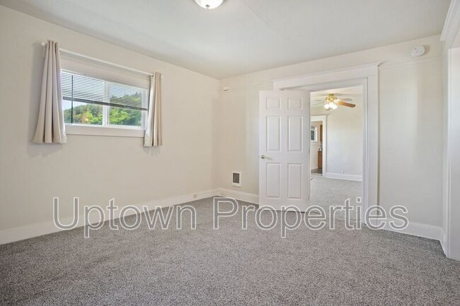 Photo - 5921 NW St Helens Rd