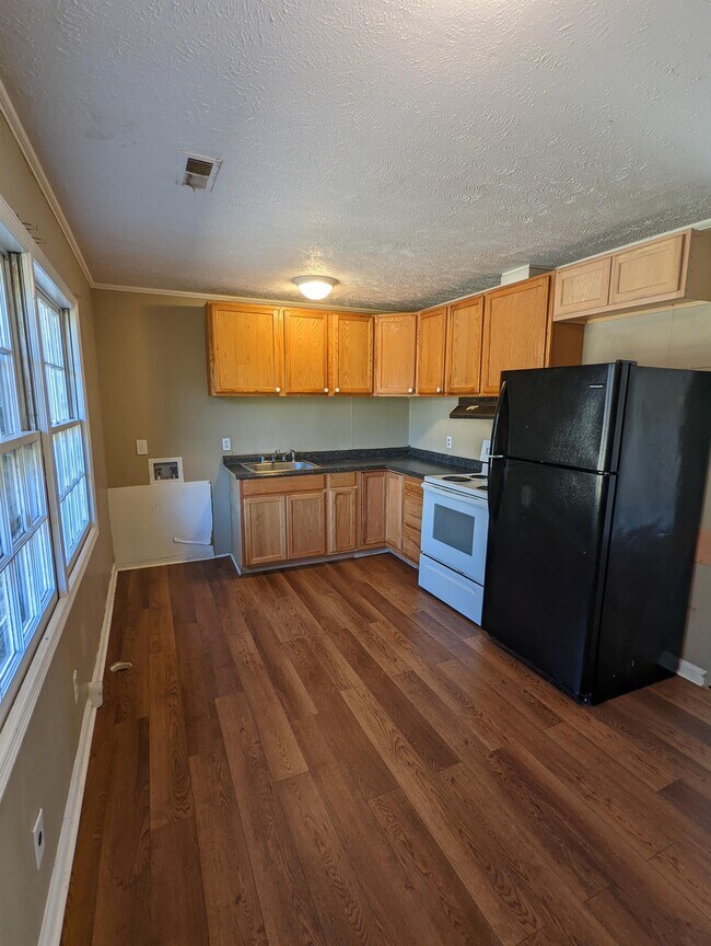 Photo - 6556 Tareyton Rd