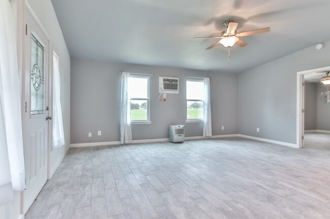 Photo - 23910 FM 362