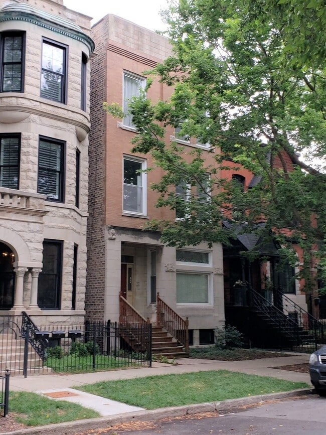 Photo - 2241 N Seminary Ave Apartment Unit 3