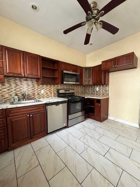 Photo - 522 N 58th St