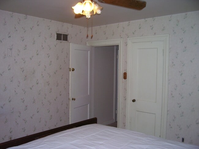 Photo - 2403 South Ave Apartamentos Unidad A