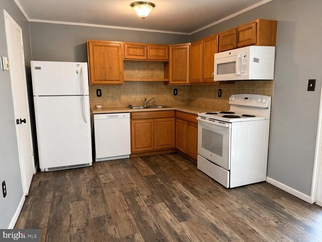 Photo - 75 Grand Dr