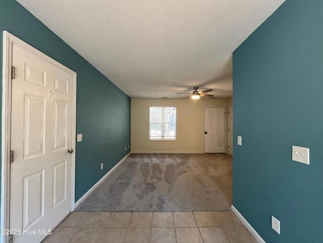 Photo - 907 N Sycamore St