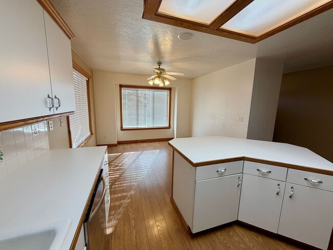 Photo - 3351 35th St