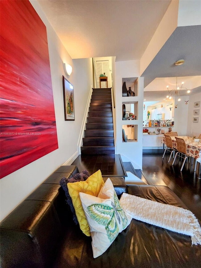 Photo - 730 NE 90th St