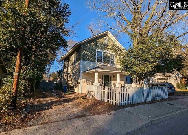 Building Photo - 3121 Rosewood Dr Rental