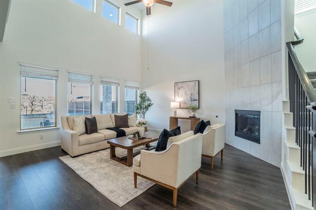 Photo - 1404 Huckleberry St