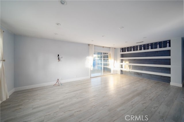 Photo - 22149 Victory Blvd