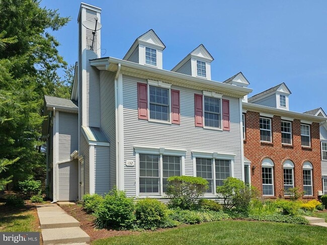 Photo - 132 Shrewsbury Ct Townhome