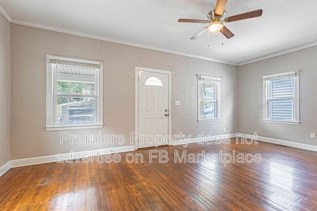 Photo - 239 S Mill St