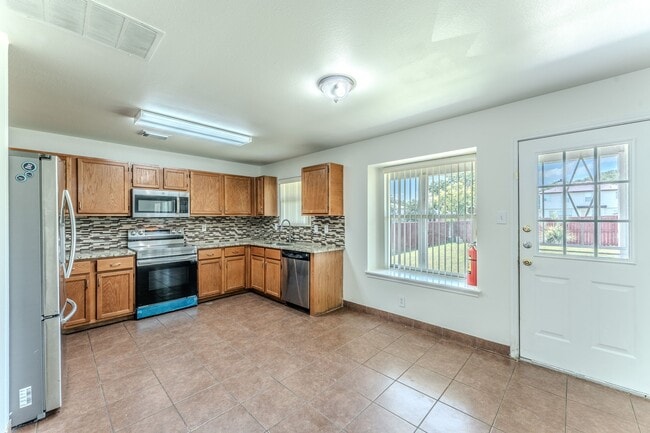 Photo - 1339 Diamond Bluff