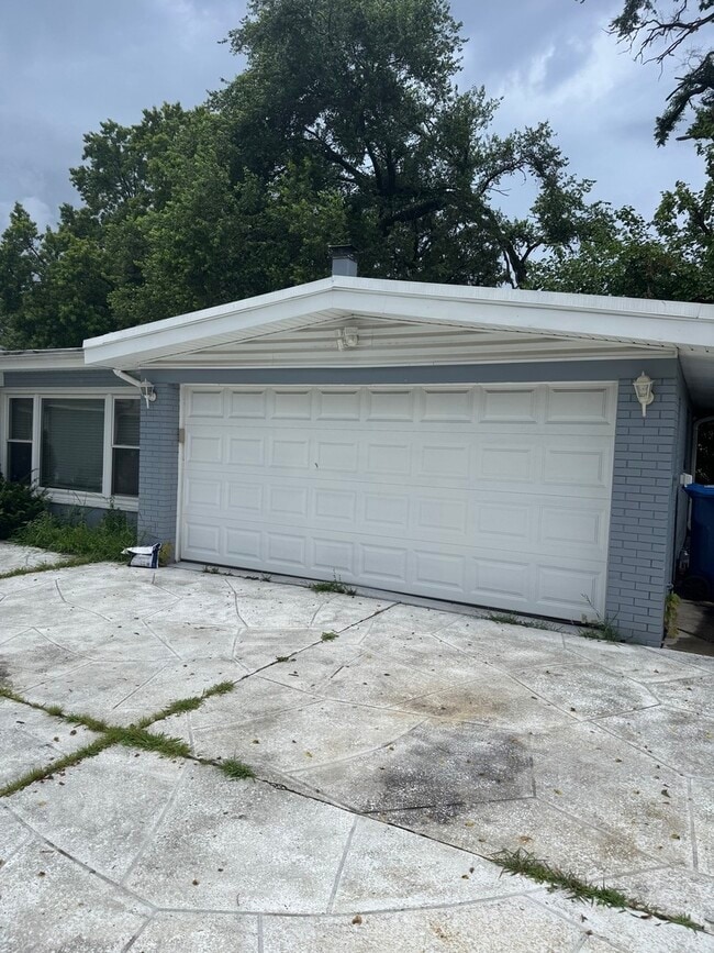 Photo - 7800 W 98th Pl