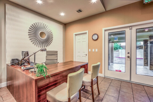 Photo - Vista Del Valle