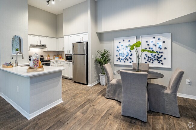 2BR, 2BA-1,110SF-Kitchen -Dining room