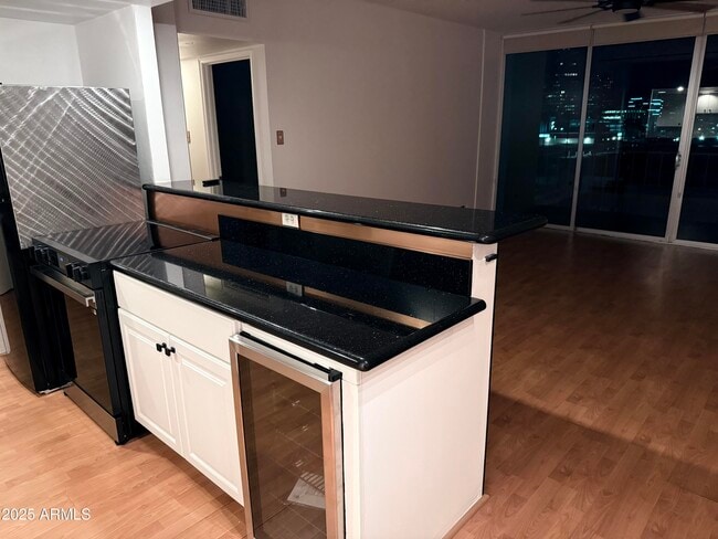 Photo - 207 W Clarendon Ave