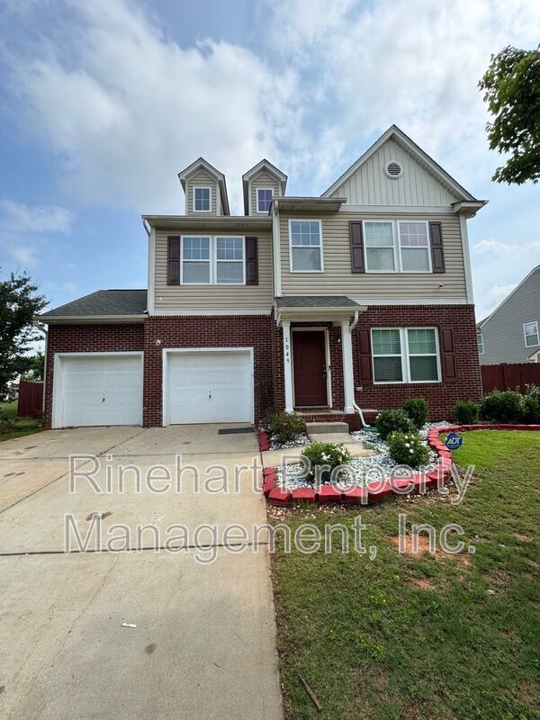 Photo - 1049 Ellis Pond Dr House