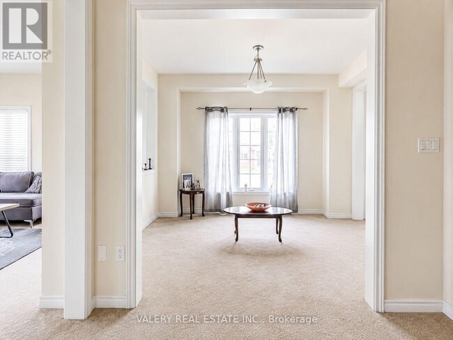 Photo - 407 Linden Dr