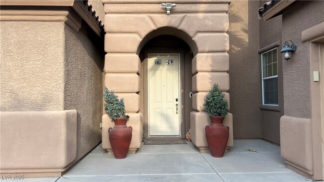 Photo - 6924 Snow Finch St