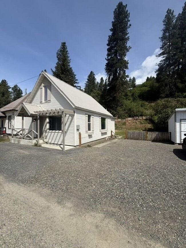 Photo - Great updated home on quiet downtown street