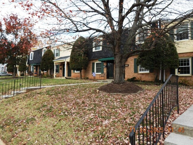 Photo - 1813 Bluemont Ave SW Unit Raleigh Place