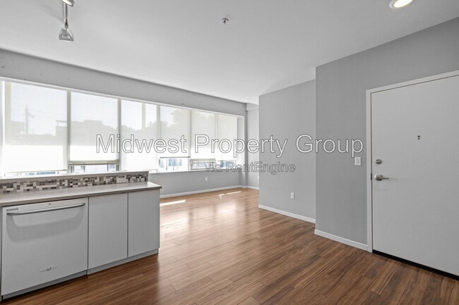 Photo - 4100 Lindell Blvd Unit 201