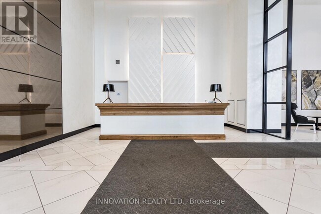 Photo - 255 Bay St Unité 702