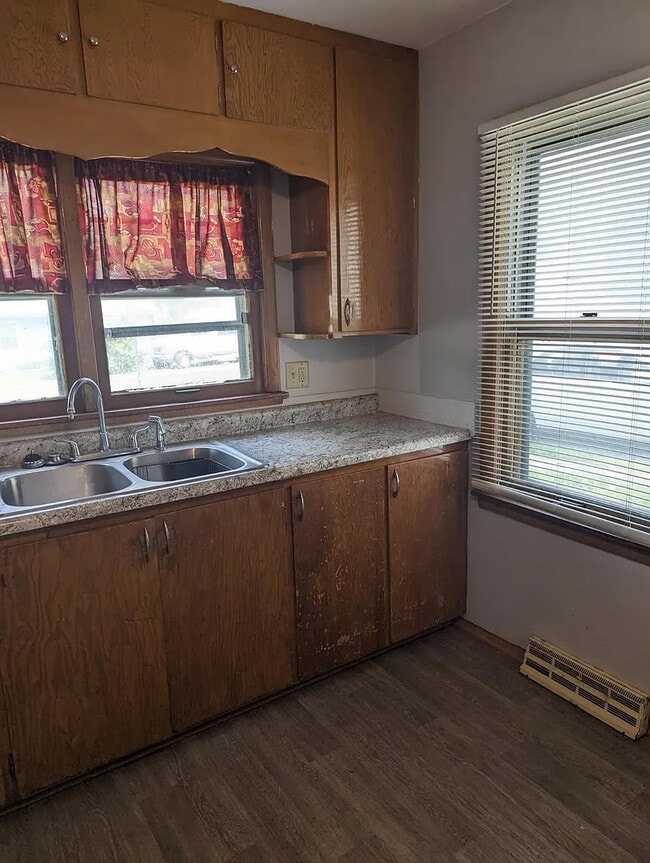 Photo - 1502 Crescent St