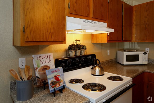 2 BR, 2 BA (Upgraded)