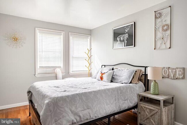 Photo - 768 Pennsylvania Ave