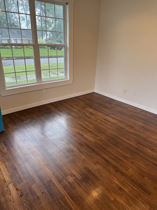Photo - 101 N High St Townhome