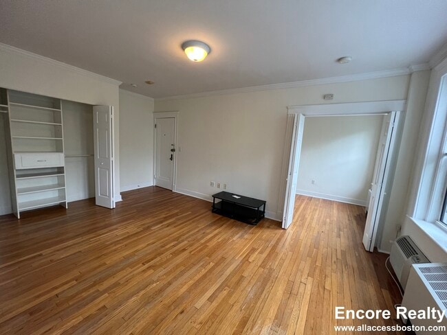 Photo - 14 Chauncy St