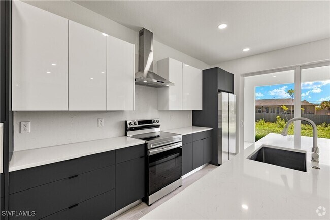 Building Photo - 2104 Embers Pkwy W Rental