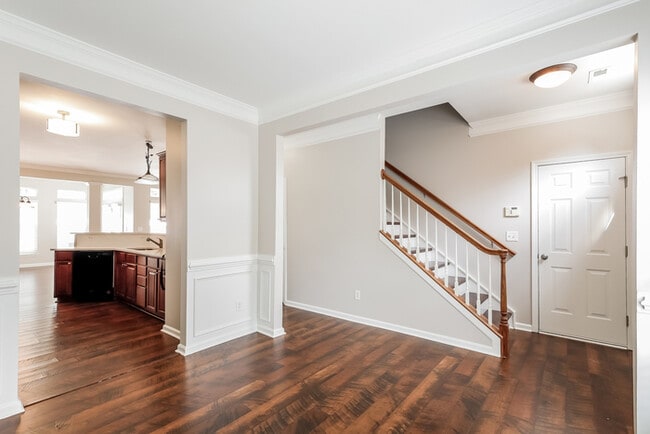 Photo - 130 N Arcadian Way