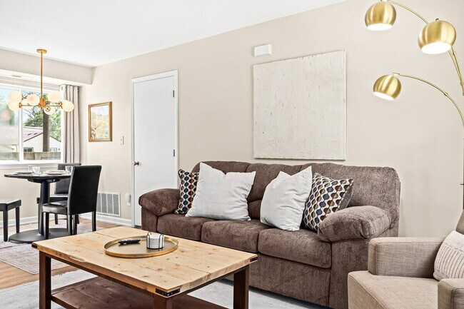 Photo - 27990 Gratiot Ave Unit SI ID1054650P
