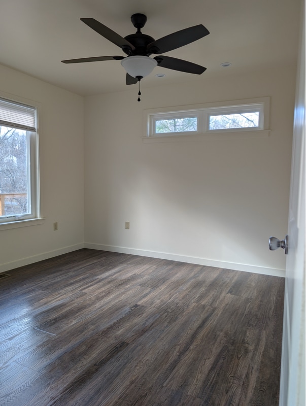 Photo - 515 Lakeview Dr