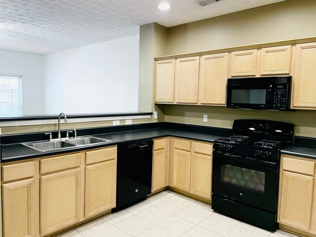 Photo - 787 Brookside Parc Ln