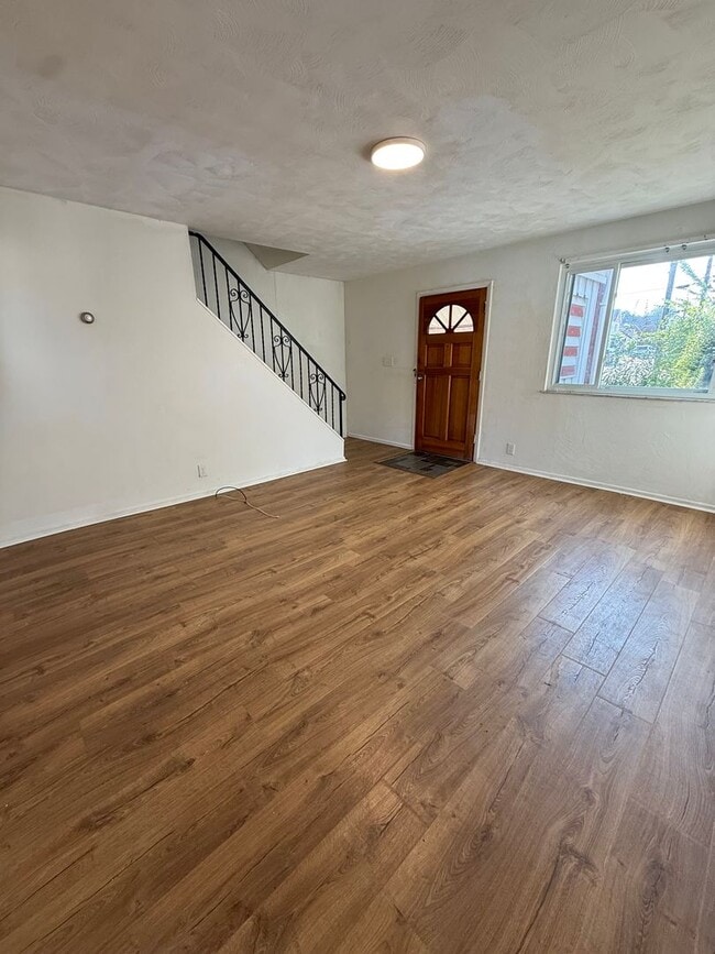 Photo - Carnegie/Scott 4 Bedroom, 2 Bathroom Home with Detached Garage