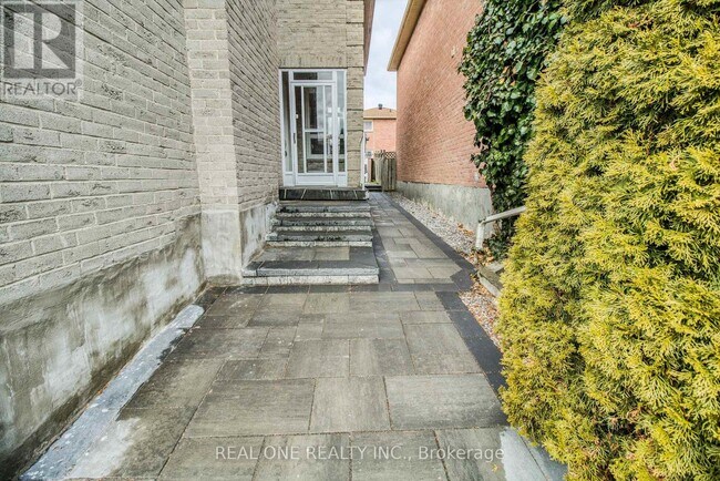 Photo - 32 Charlton Ave