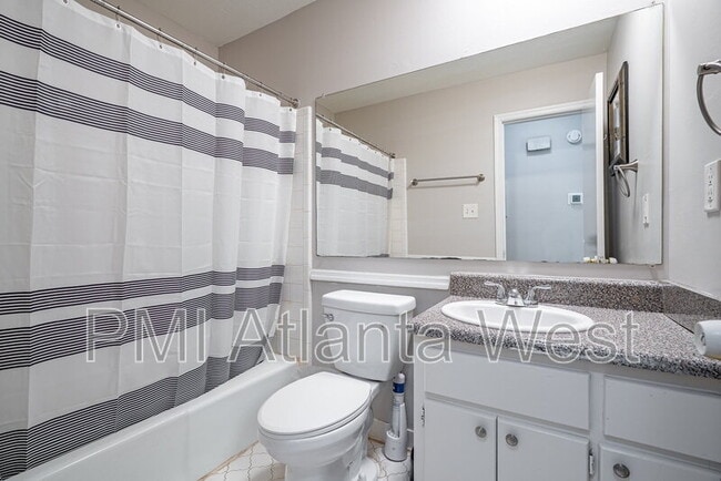 2135 Knighton Dr