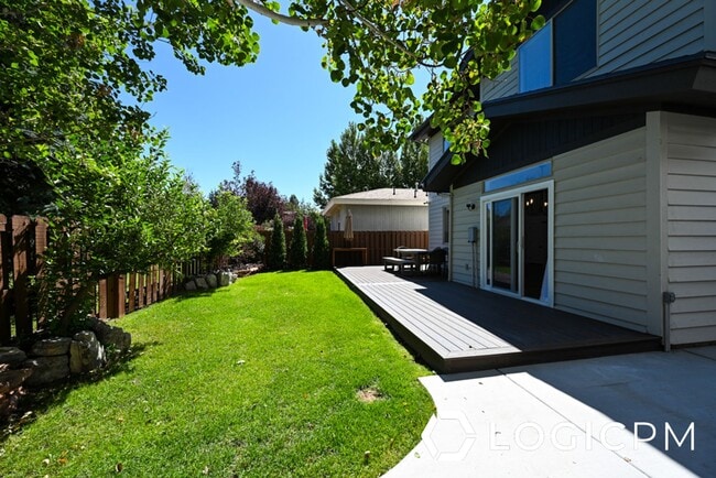 Photo - 1034 Lincoln Ln