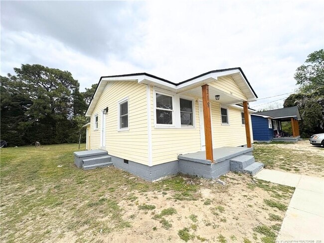 Photo - 218 Canady St