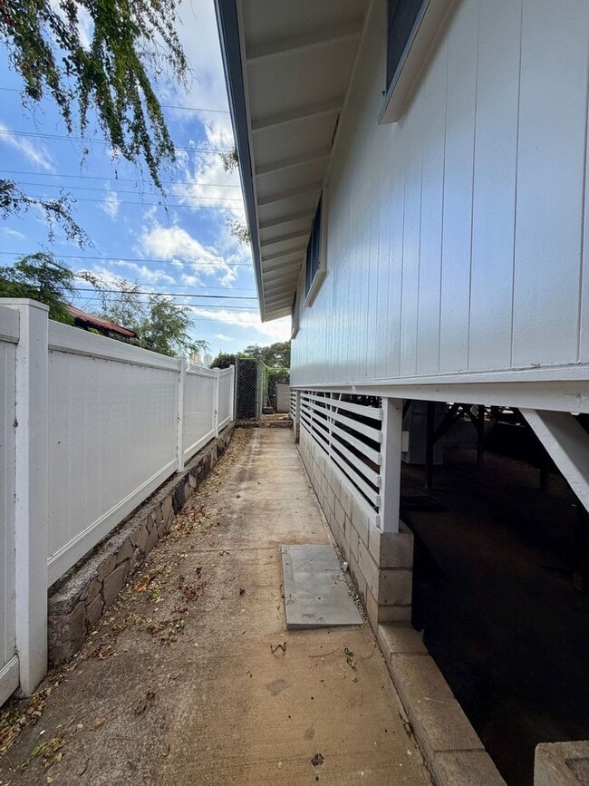 Photo - Newly Renovated 3BR Kapahulu Home with Private Yard and Gated Parking Near Waikiki