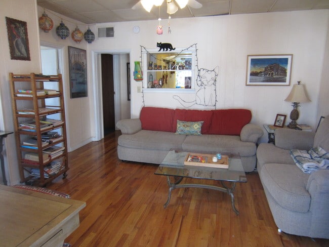 Photo - 1321 Vermont St