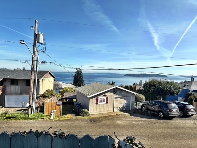 Photo - 2466 3rd Ave E