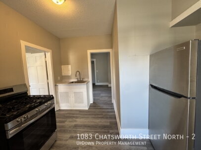Photo - 1083 Chatsworth St N Unit 2